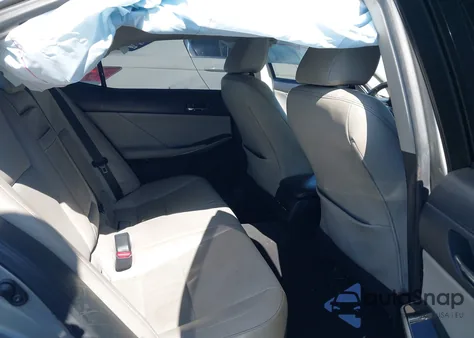 2015 Lexus Is 250 z USA, uszkodzony, nr VIN JTHBF1D29F5068526